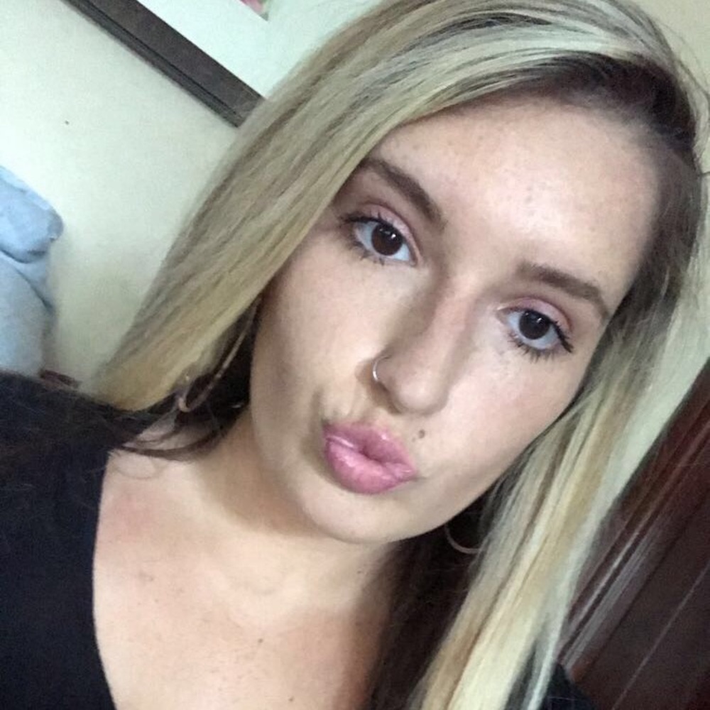 Meet your Posher, Christina